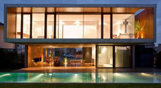 demo Luxury